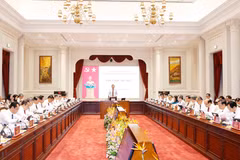 苏林主持召开中央完善法律制度与促进执法指导委员会第一次会议