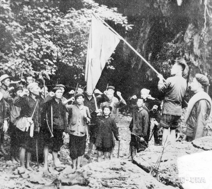 1940年在当时高谅省北山诞生的、由党领导的越南第一支游击队。图自越通社