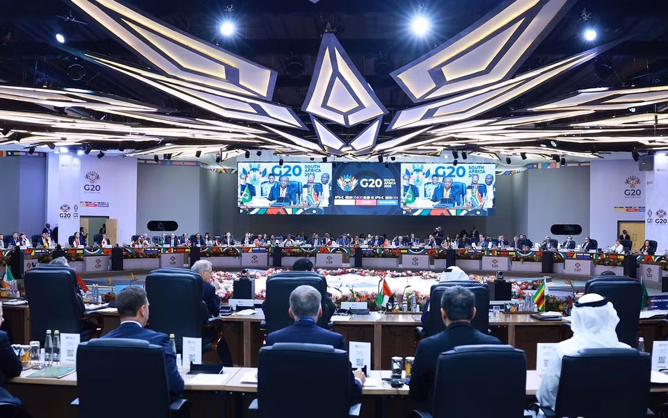 越南政府总理范明政出席在南非举行的G20峰会开幕式。图自越通社