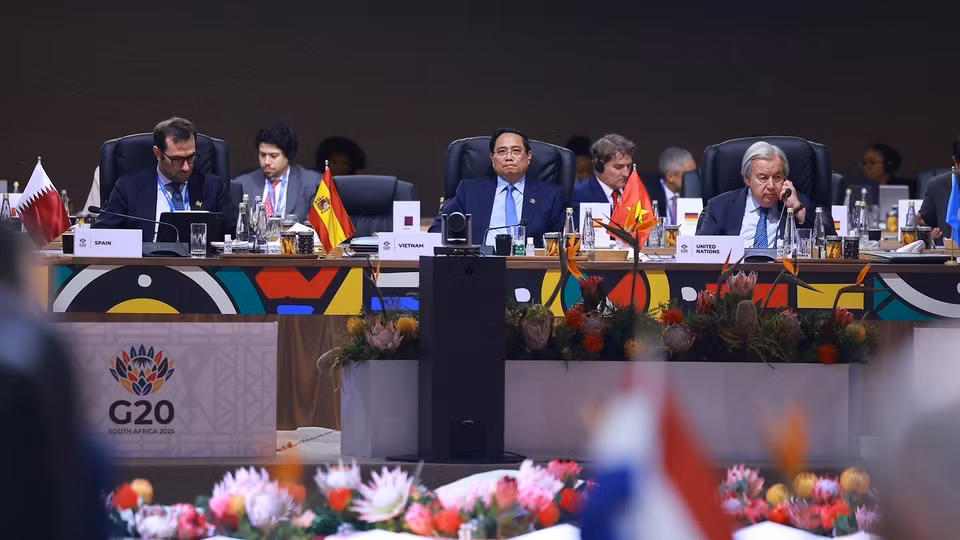越南政府总理范明政出席并在G20峰会全体会议上发表讲话。图自越通社