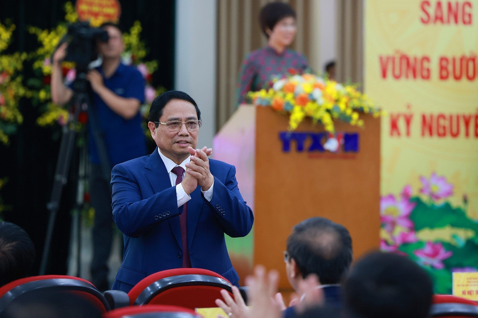 政府总理范明政出席越南共产党越通社机关第27次代表大会。图自越通社
