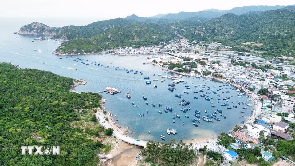 庆和省永海乡永熙湾风景如画，美不胜收。图自越通社