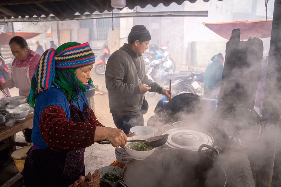 铺告（Phố Cáo ）集市是同文岩石高原独特的传统市集之一。图自越通社