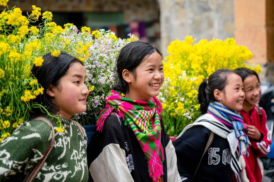 当地人文风貌与自然景观的融合也是吸引游客的亮点。图自越通社
