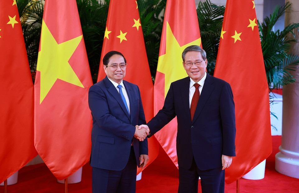 越南政府总理范明政与中国国务院总理李强举行会谈。图自越通社