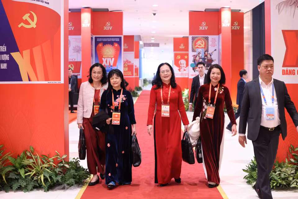 各位女代表出席越共十四大开幕式。图自越通社