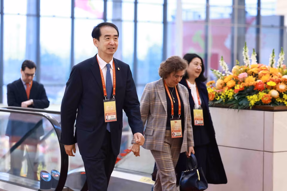 各国际代表出席越共十四大开幕式。图自越通社