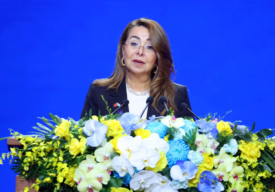 联合国毒品和犯罪问题办公室执行主任加黛·瓦利(Ghada Waly)发表讲话。图自越通社