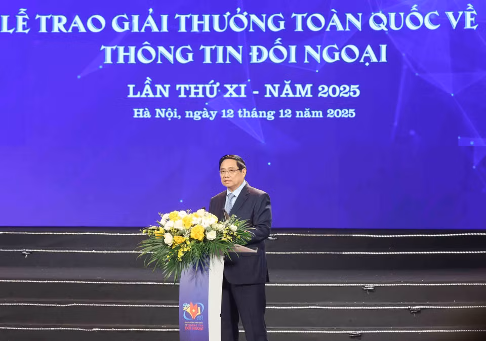 政府总理范明政在第十一届全国对外新闻奖颁奖仪式上发表指导性讲话。图自越通社