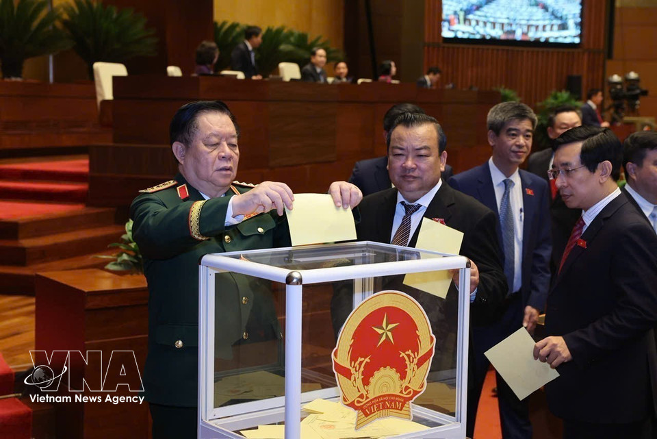 国会代表投票选举国家主席。图自越通社