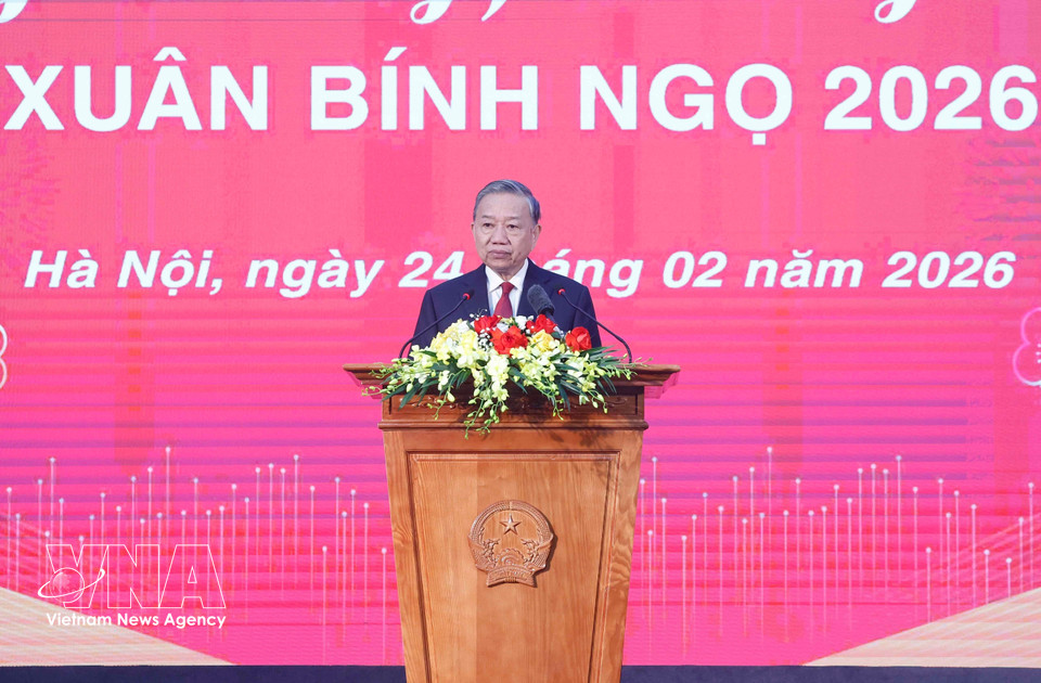 越共中央总书记苏林向越通社干部、记者致以新春祝福。图自越通社