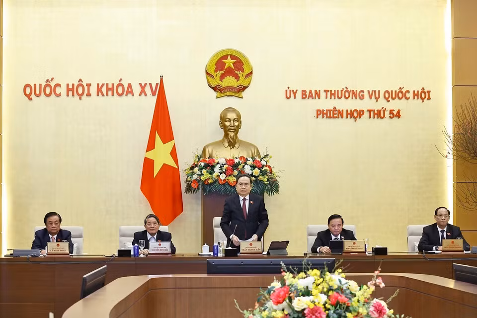 越南国会主席陈青敏在会议上致开幕词。图自越通社