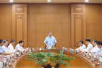 越共中央防治腐败、浪费和消极现象指导委员会常务会议召开