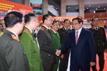 人民公安必须成为老百姓的坚强依靠