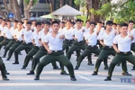 越南人民公安警卫现场演练：精准展示，震撼全场