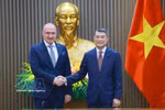 越南政府总理黎明兴与克罗地亚外交和欧洲事务部长拉德曼。图自越通社