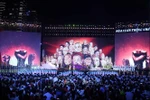 越共中央总书记苏林出席《统一的春天》特别艺术晚会。图自越通社