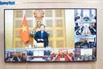 越南政府副总理陈红河发言。图自越通社