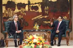 越南政府总理范明政会见欧盟委员会（EC）国际海洋治理与可持续渔业司司长费尔南多·安德烈森·吉马良斯。图自越通社