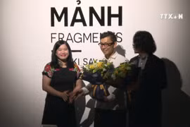 日本艺术家平木泽的个人展“碎片”亮相河内