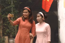 奥黛——越南妇女在春节期间的首选服装