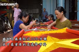 恰逢国庆节之际探访70多年历史的缝制国旗村——慈云村