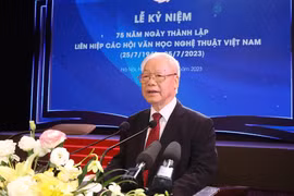 阮富仲总书记出席越南文学艺术协会联合会成立75周年庆典