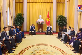 越南国家主席会见对越进行访问的哈萨克斯坦副总理兼外长