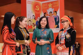 组图：越南妇女联合会成立91周年：弘扬新时代妇女的品质