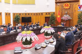 越南政府总理范明政会见了韩国三星集团越南总裁崔周湖