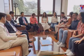  ‘搭建了解越南文化桥梁’教学项目 —— 为热爱越南的法国人架起桥梁