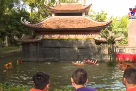 北宁省着力保护同鱼水上木偶戏艺术
