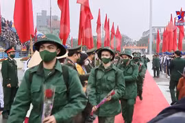 全国各地新兵满腔热血奔赴军营