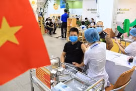 组图：河内市开展有史以来规模最大的疫苗接种计划