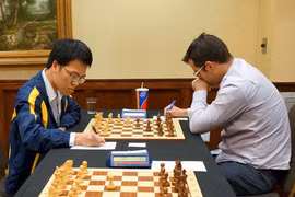 越南棋手黎光廉与美国棋手Troff Kayden
