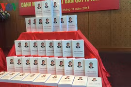《习近平谈治国理政》越南文版在河内出版发行