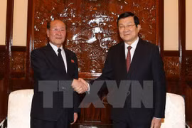 越南国家主席张晋创会见朝鲜最高检察所所长张炳圭。