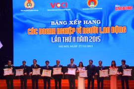 表彰会场景（图片来源：vietnam+)