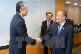 国会主席阮生雄会见世行行长金墉（图片来源：越通社）