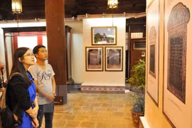 ​前来参观展览会的游客（图片来源：越通社）