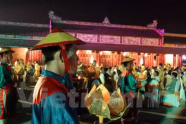 顺化古都著名旅游产品之一——皇宫夜宴（图片来源：越通社）