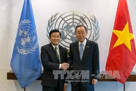 越南国家主席张晋创会见联合国秘书长潘基文。