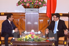 范平明副总理会见孟加拉国新任驻越大使乌拉