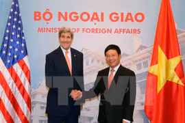 越南副总理范平明会见美国国务卿约翰·克里（图源：越通社）