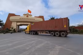 广治省各国际口岸出入境货物骤增
