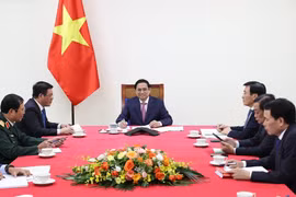越中两国领导通电话就两国各重要问题交换意见
