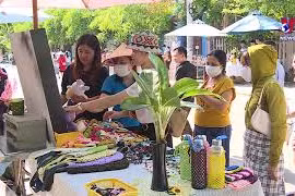 会安市独具一格的新城渔村集市