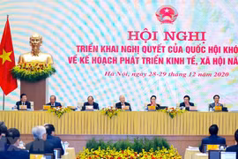 组图：越南政府与各地方全国视频会议聚焦讨论诸多重要问题