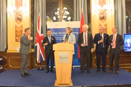 越南驻英国大使阮黄龙: 国家主席武文赏即将访英体现越南重视与英国的战略伙伴关系