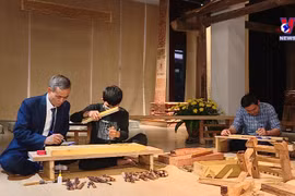 庆祝越南文化遗产日系列活动在河内古街区举行